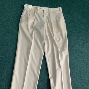36x34 Mens Turnbury khaki pants